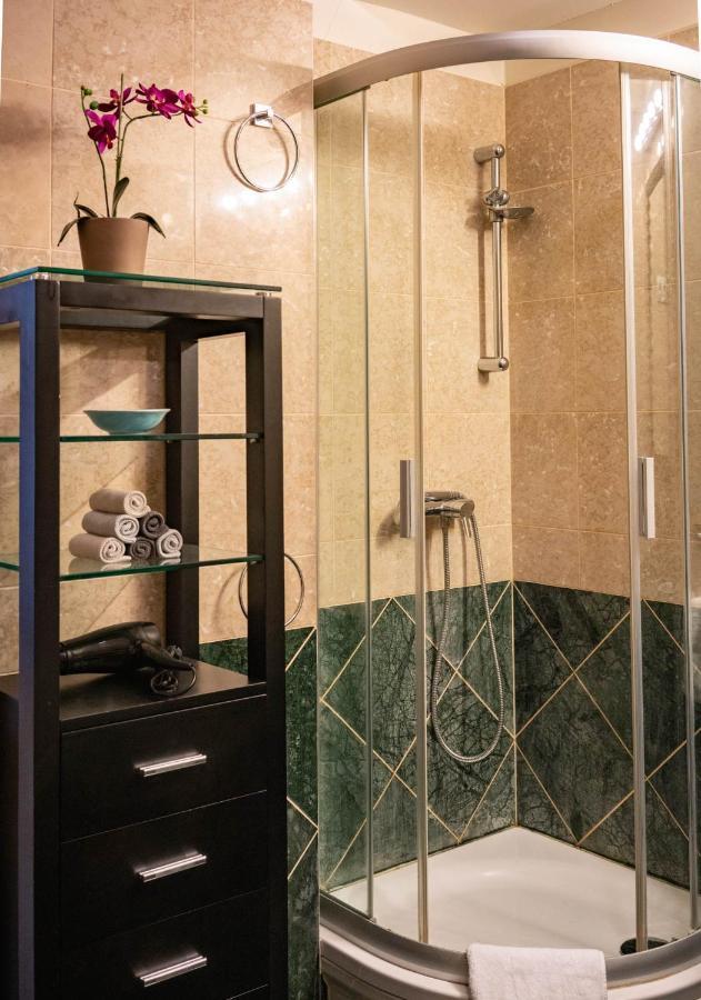 Free Parking! Soho Budapest 101, 4 Ppl, Ac, Superfast Wifi, Tv Екстер'єр фото