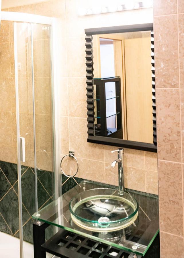 Free Parking! Soho Budapest 101, 4 Ppl, Ac, Superfast Wifi, Tv Екстер'єр фото